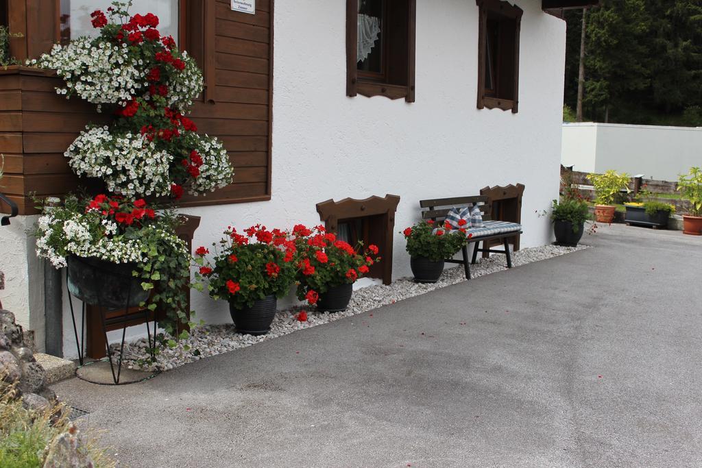Hotel Haus Almrausch Seefeld in Tirol Exterior foto